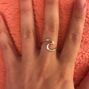 hammered silver wave ring (handmade!) 🌊